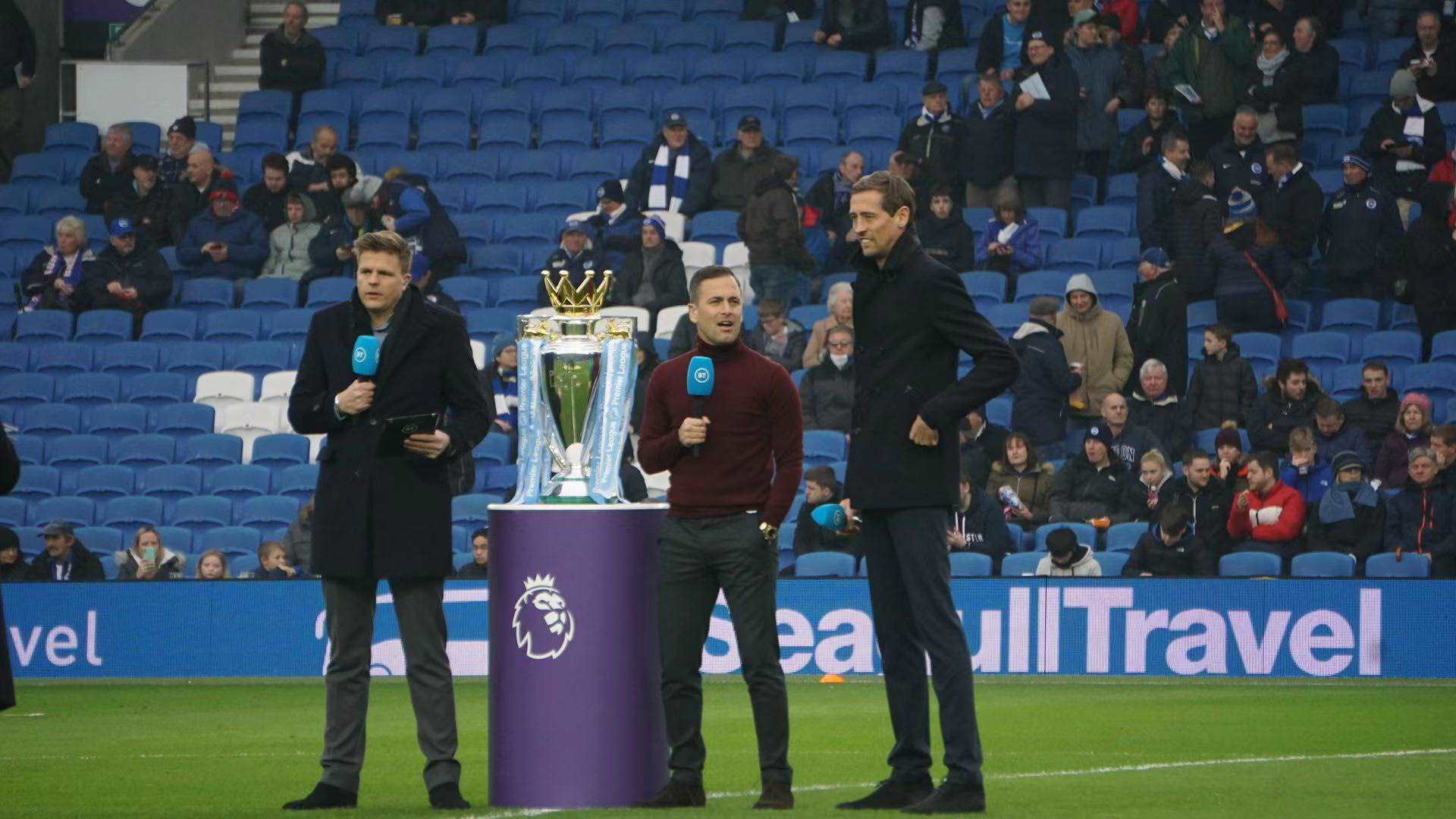 更掀起了广 更掀起了广